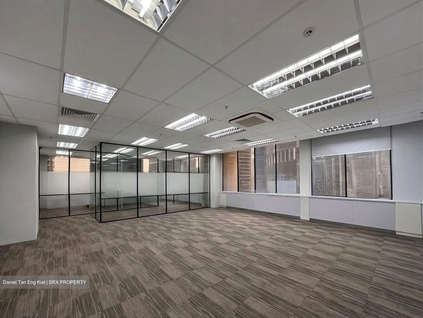 International Plaza (D2), Office #625903521